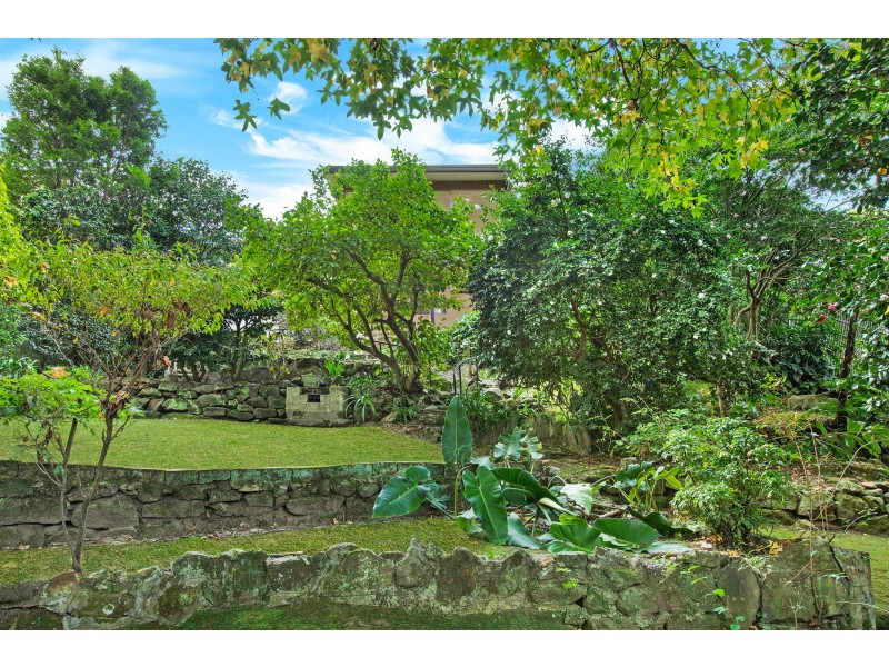 19 Valleyview Crescent, Greenwich NSW 2065