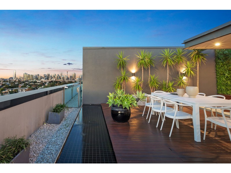 1402/3 Sterling Circuit, Camperdown NSW 2050