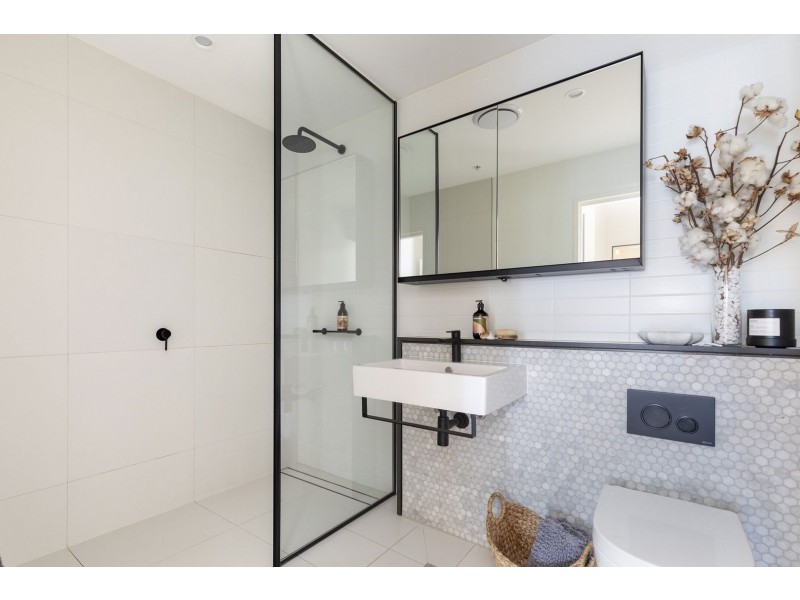 503/2F Wentworth Park Road, Glebe NSW 2037