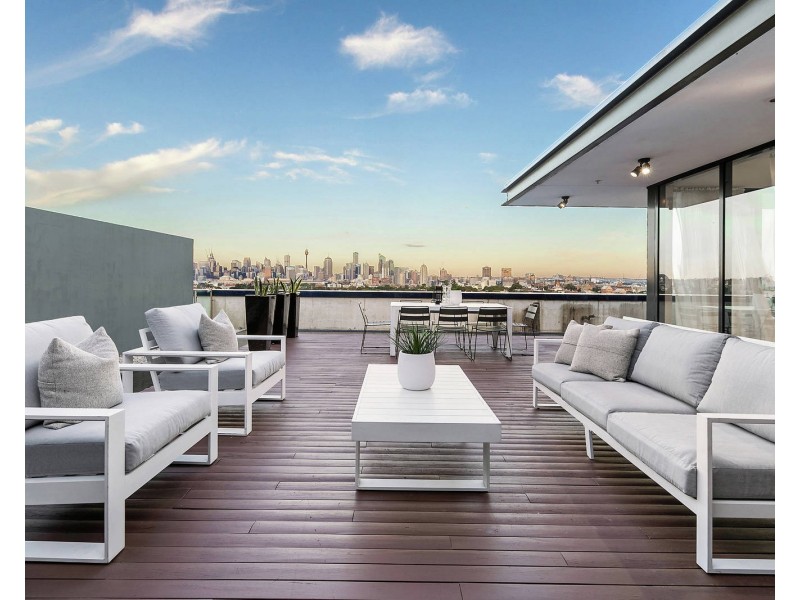 Penthouse 1603/1 Sterling Circuit, Camperdown NSW 2050