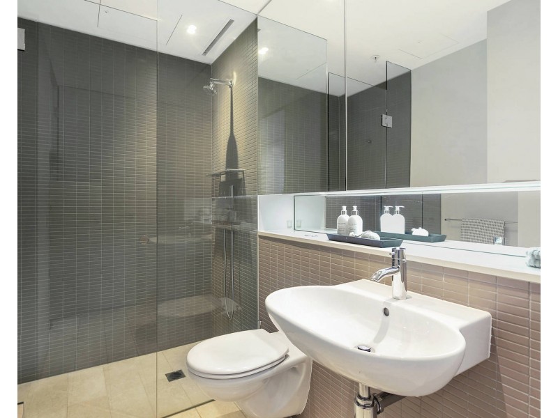 Penthouse 1603/1 Sterling Circuit, Camperdown NSW 2050