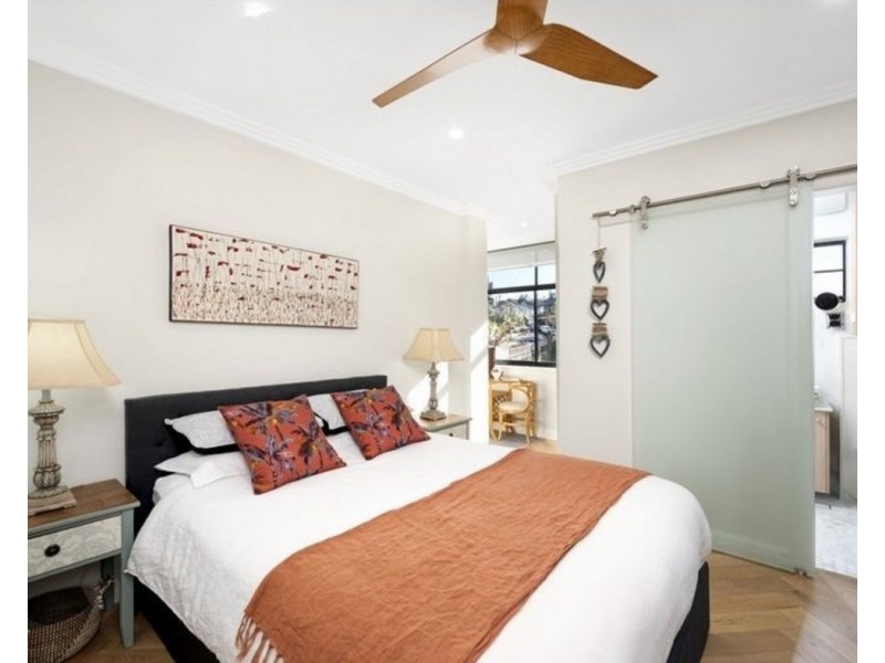 29 East Crescent Street, Mcmahons Point NSW 2060