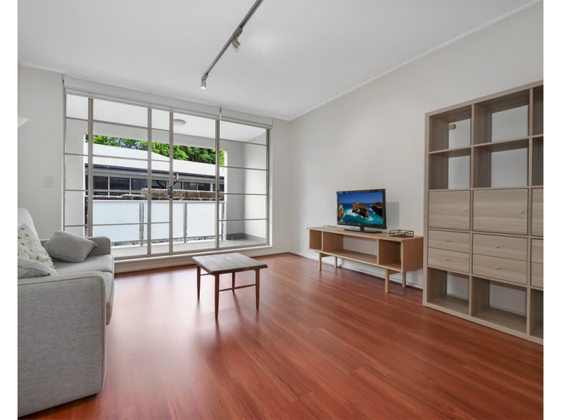 18/228 Moore Park Road, Paddington NSW 2021