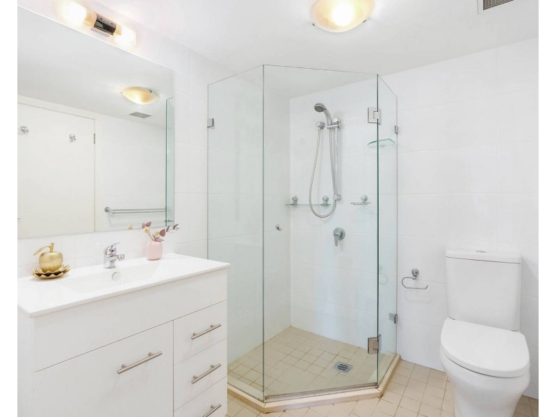 102/6 Cowper Wharf Roadway, Woolloomooloo NSW 2011