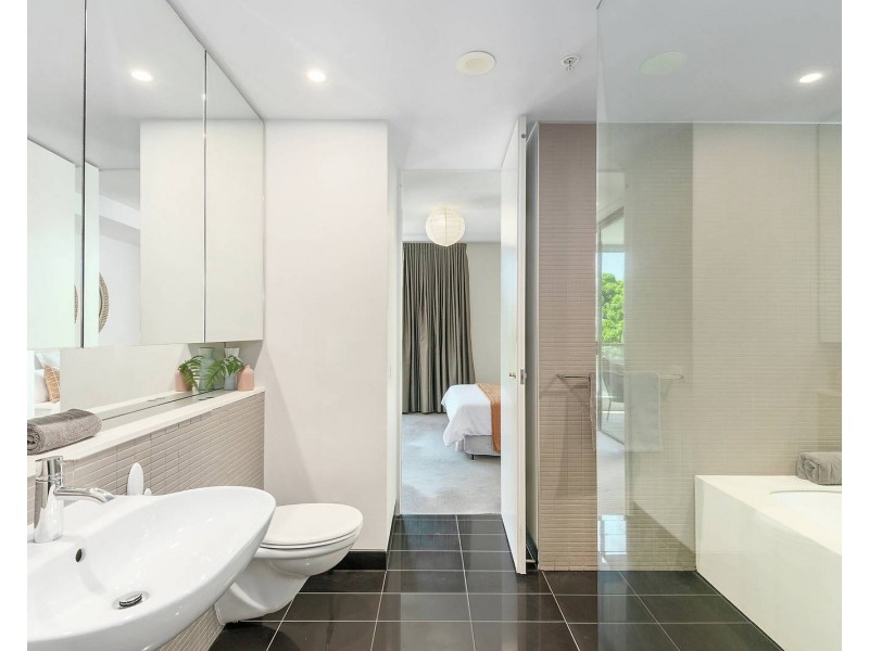 602/3 Sterling Circuit, Camperdown NSW 2050