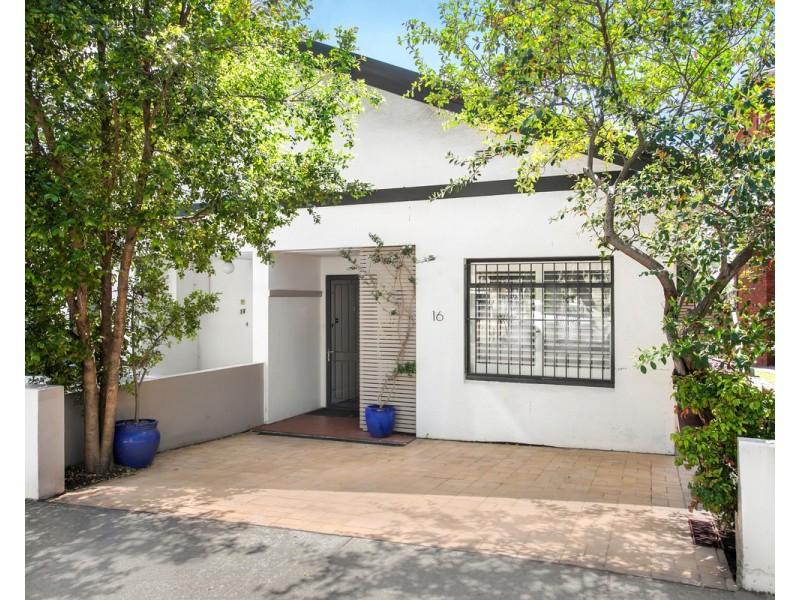 16 Roscoe Street, Bondi Beach NSW 2026