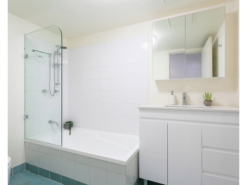 2302/177 Mitchell Road, Erskineville NSW 2043