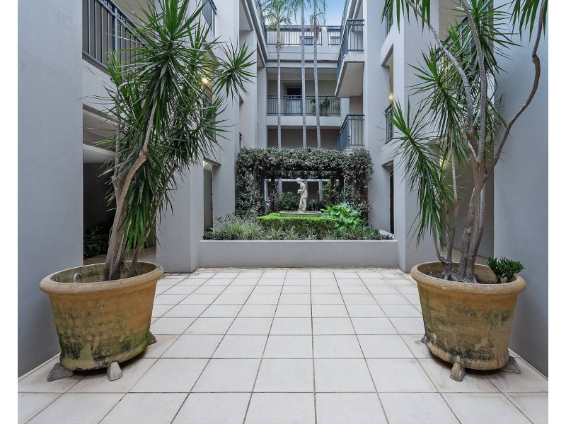 6/23 Bourke Street, Woolloomooloo NSW 2011