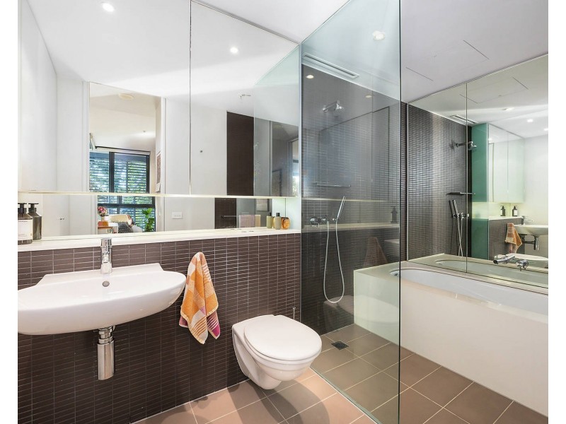 501/3 Sterling Circuit, Camperdown NSW 2050