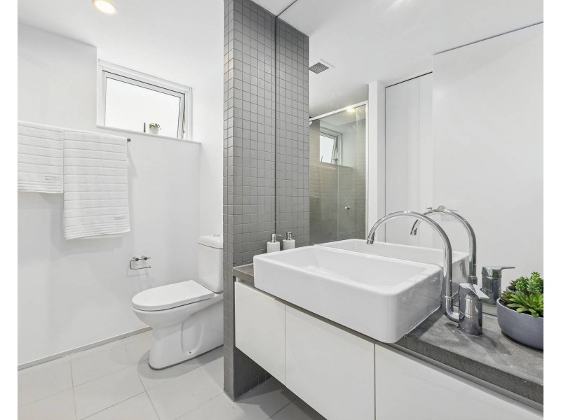 601/24 Refinery Drive, Pyrmont NSW 2009