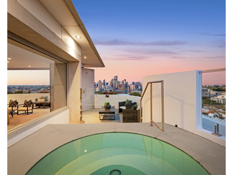 1702/1B Lawson Square, Redfern NSW 2016