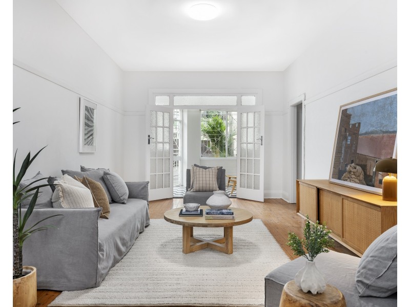 2/4 Ithaca Road, Elizabeth Bay NSW 2011
