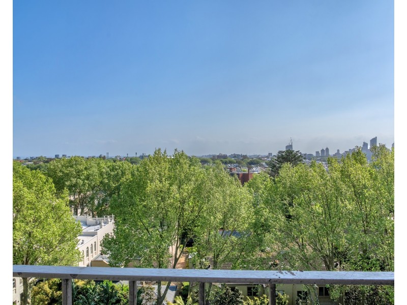 33/8-14 Fullerton Street, Woollahra NSW 2025