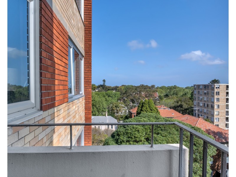 33/8-14 Fullerton Street, Woollahra NSW 2025