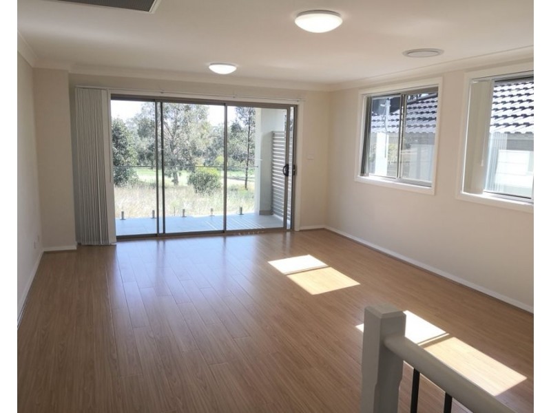 38 Sunningdale Dr, Colebee NSW 2761