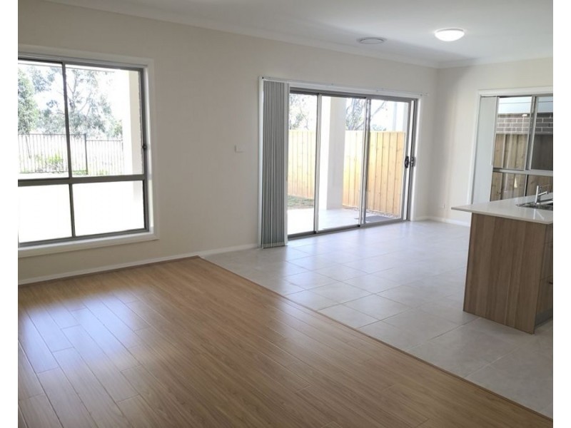 38 Sunningdale Dr, Colebee NSW 2761