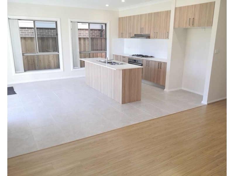 38 Sunningdale Dr, Colebee NSW 2761