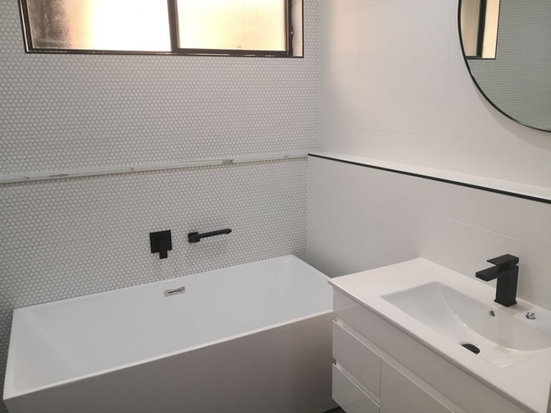 2E Narani Crescent, Earlwood NSW 2206