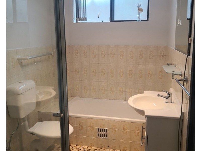 9/22-24 Sir Joseph Banks St, Bankstown NSW 2200