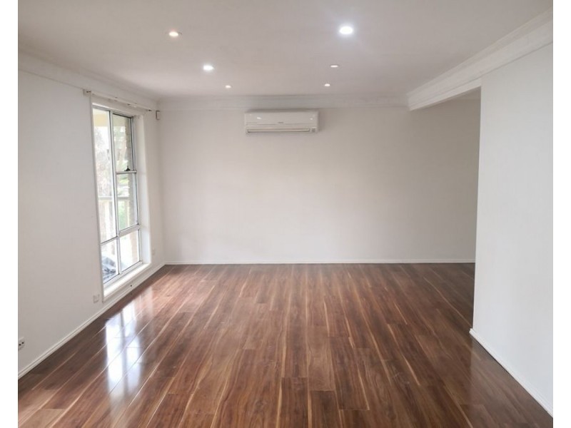 11 Bluegum Cres, Picnic Point NSW 2213