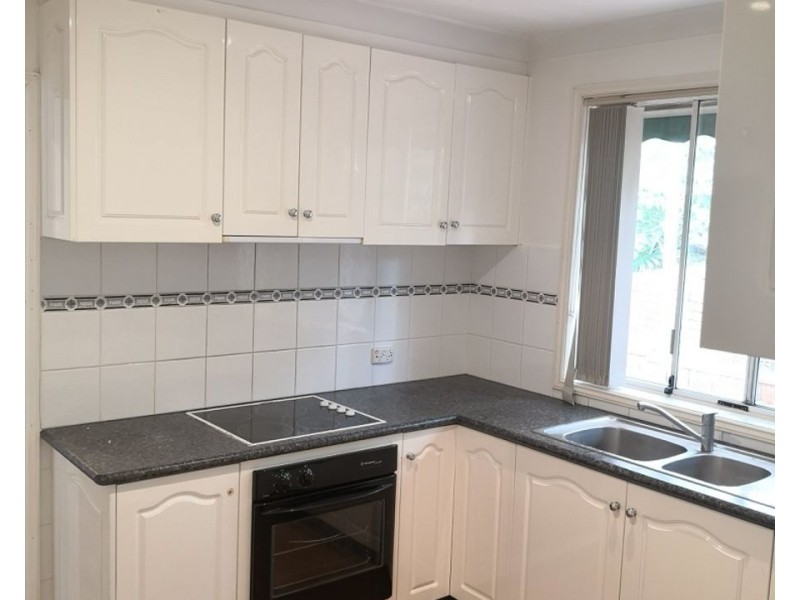 11 Bluegum Cres, Picnic Point NSW 2213