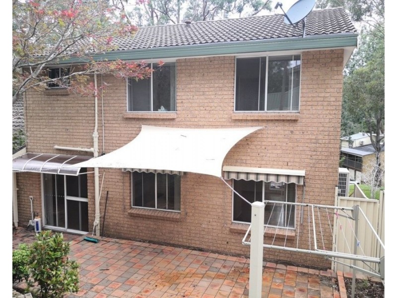 11 Bluegum Cres, Picnic Point NSW 2213