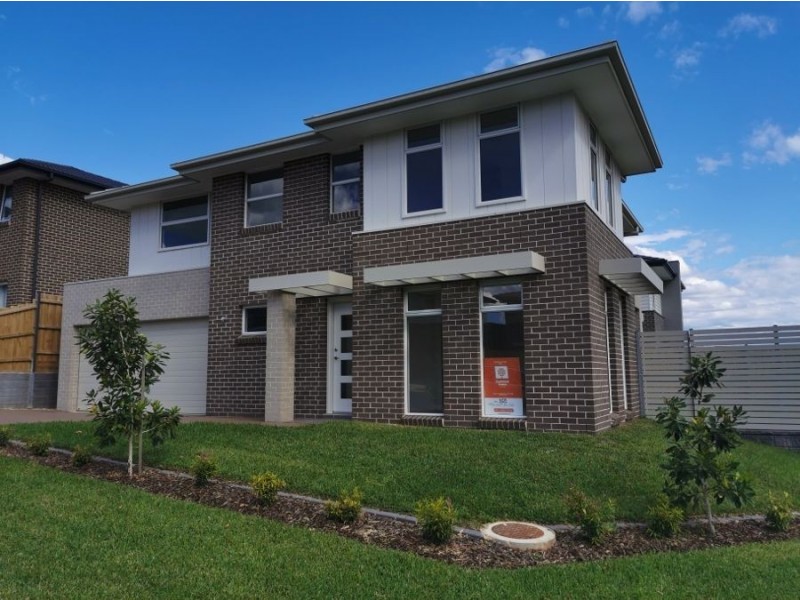9 Doncaster St, Box Hill NSW 2765