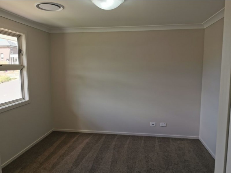 9 Doncaster St, Box Hill NSW 2765