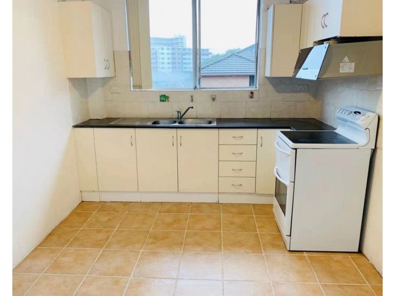 18/32-38 Queen Victoria Street, Kogarah NSW 2217