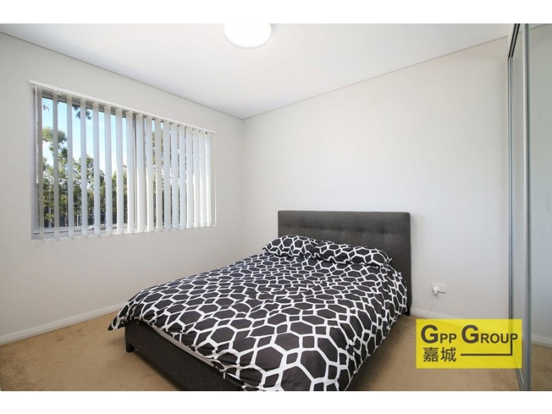 2**/3 ADONIS AVE, Rouse Hill NSW 2155
