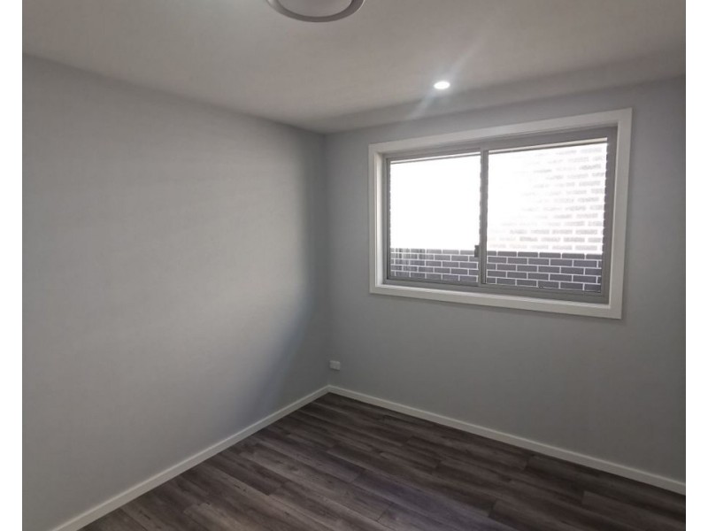 7 Stockhorse Ave, Box Hill NSW 2765