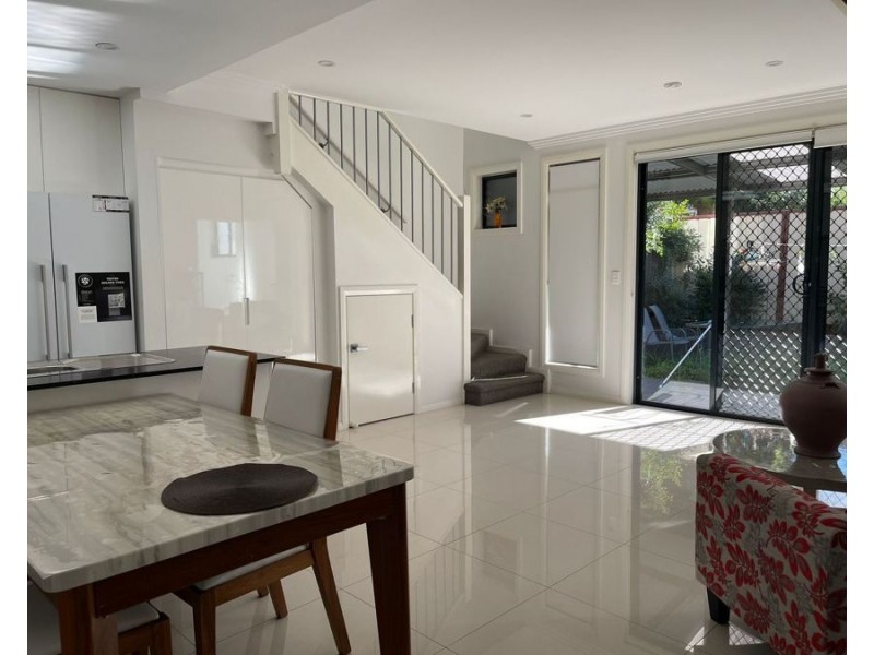 3/10 Wright St, Merrylands NSW 2160