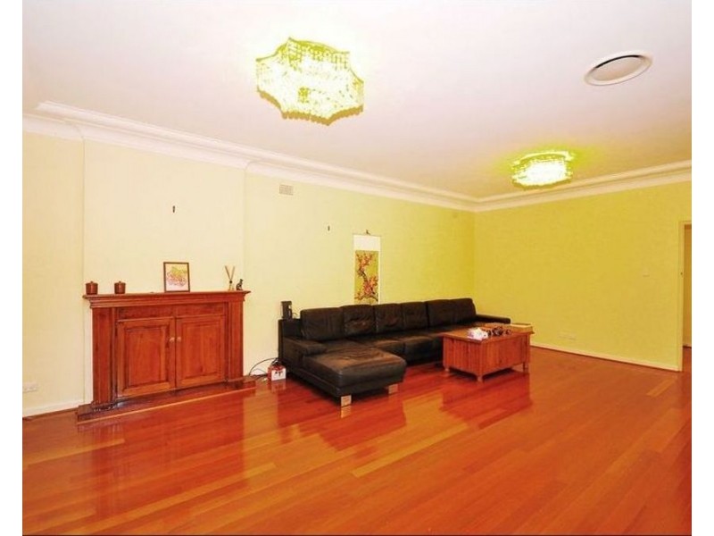5 Yarrara Rd, Pymble NSW 2073