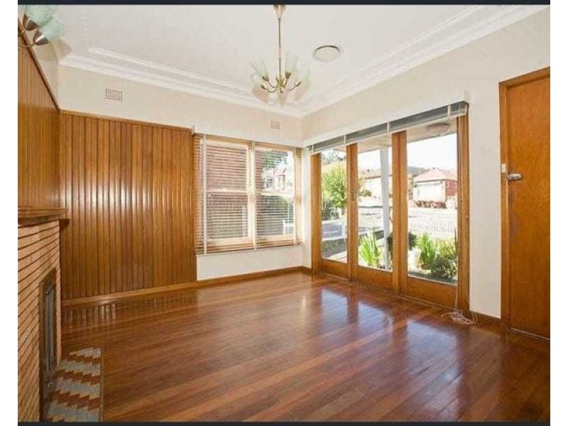 14 Bristol Rd,, Hurstville NSW 2220