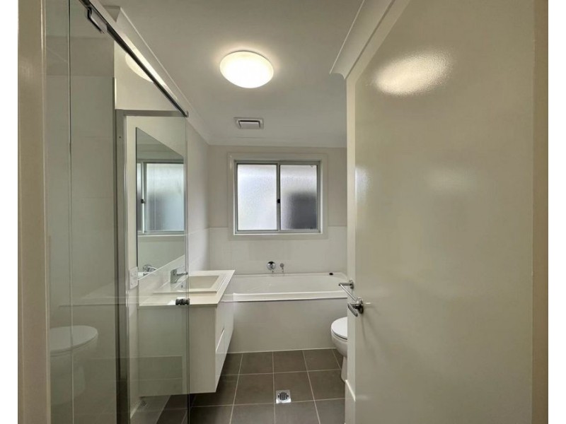 85 Oliver Hill Drive, Cobbitty NSW 2570