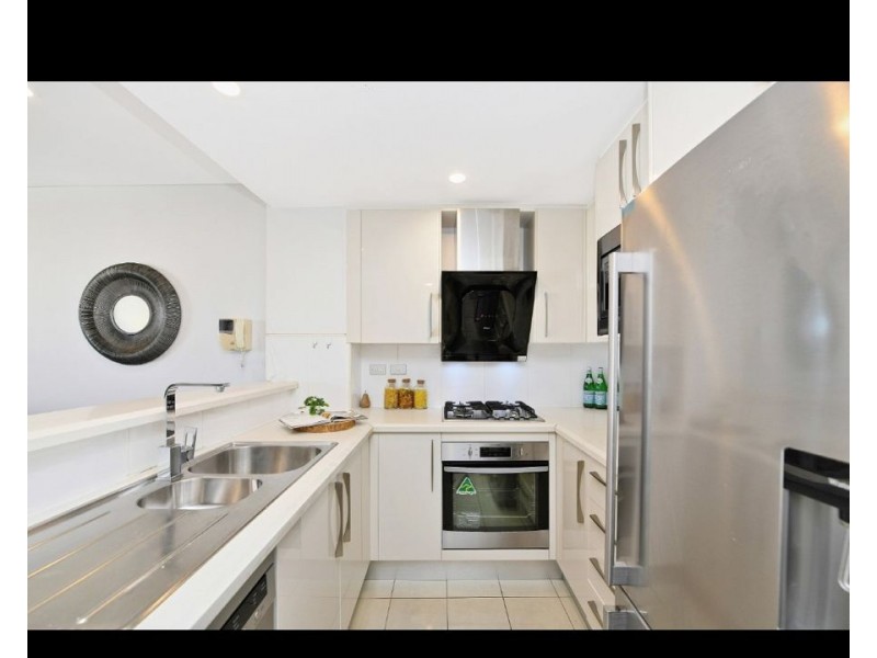 303/8 Lachlan Street, Waterloo NSW 2017