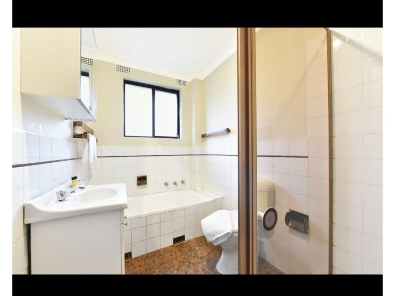 18/31 Meadow Crescent, Meadowbank NSW 2114