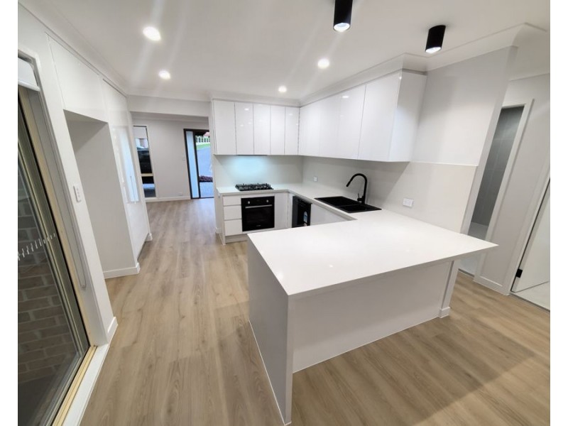 31 Allison Drive, Glenmore Park NSW 2745