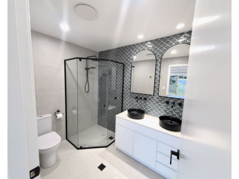 31 Allison Drive, Glenmore Park NSW 2745