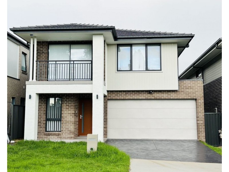 107 Lilywhite Circle, Oran Park NSW 2570