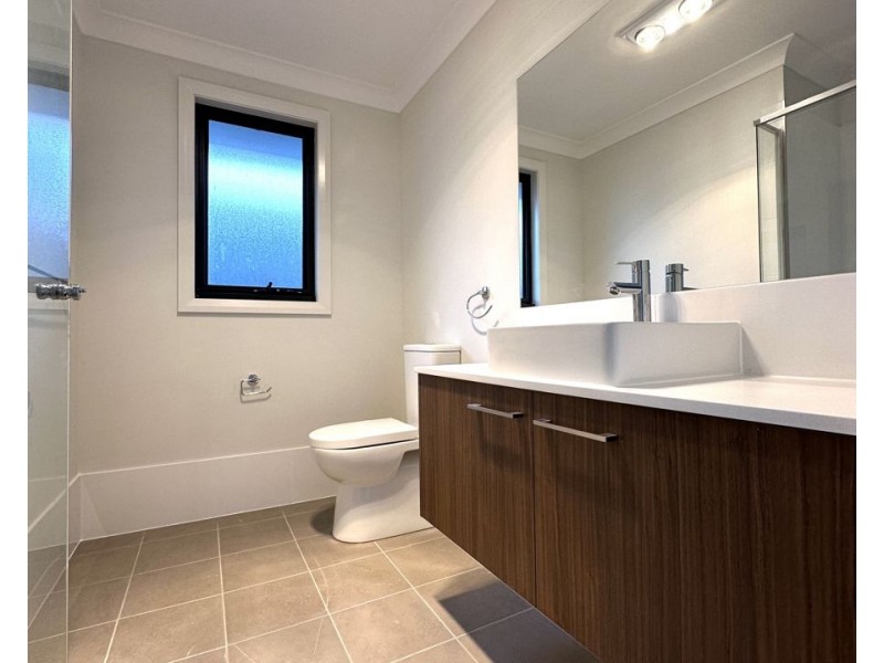 107 Lilywhite Circle, Oran Park NSW 2570