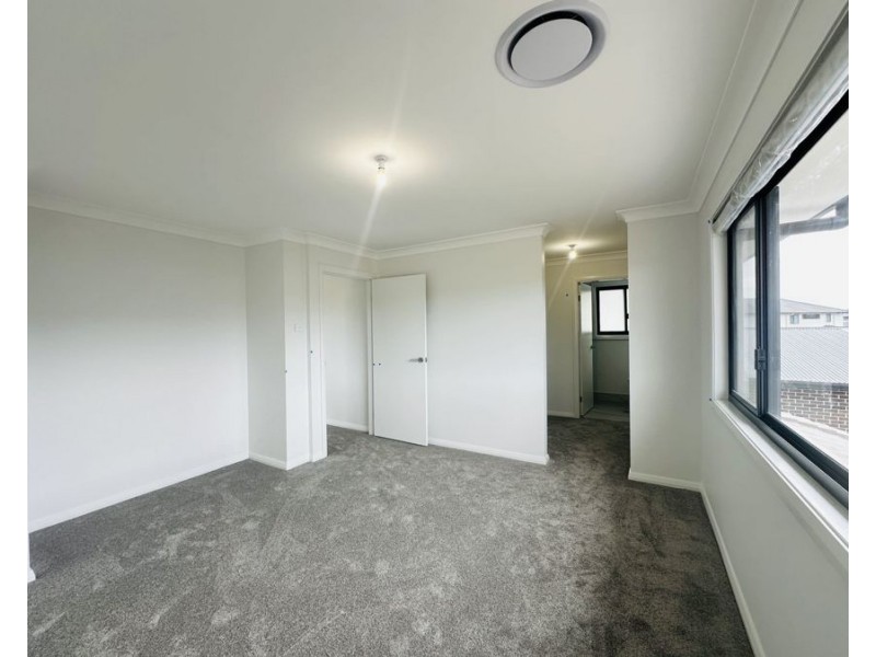 29 Killen Parade, Catherine Field NSW 2557
