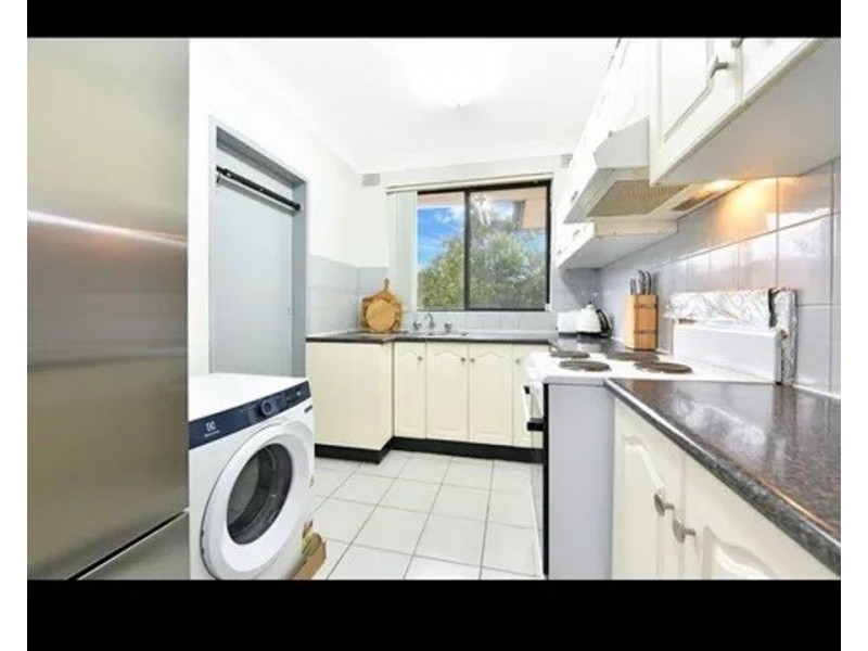 18/31 Meadow Crescent, Meadowbank NSW 2114