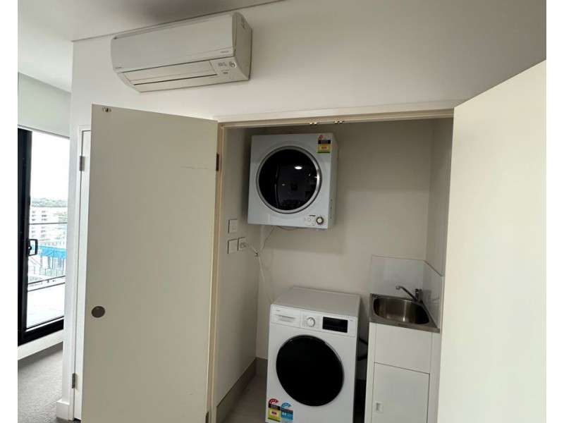 1111/46 SAVONA DRIVE, Wentworth Point NSW 2127