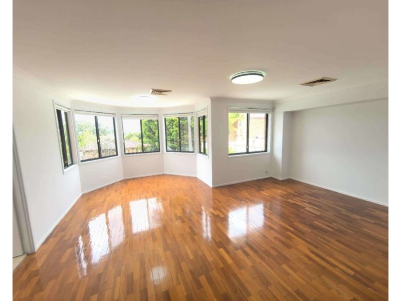 6 Ellerslie Rd, Bexley NSW 2207