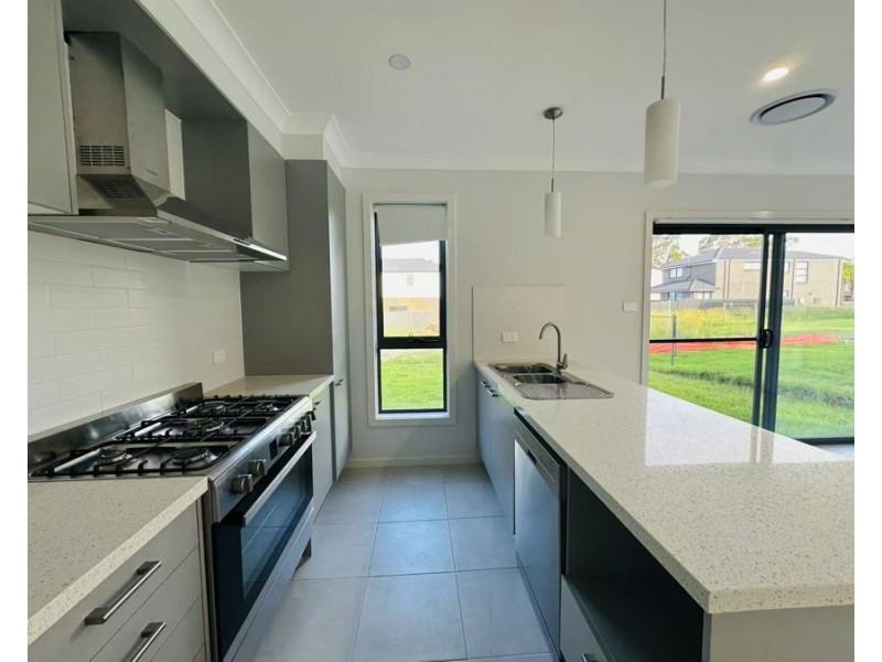 387 Browns Road, Austral NSW 2179