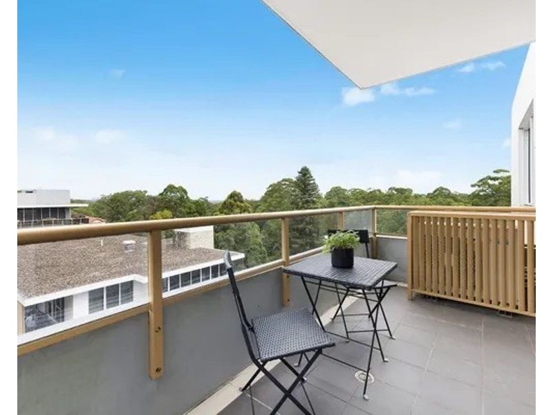 804/10 Avon Road, Pymble NSW 2073