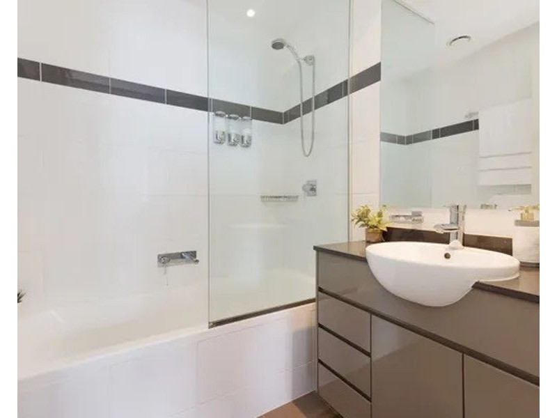 804/10 Avon Road, Pymble NSW 2073