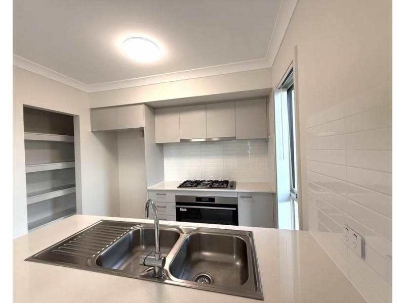 140 Wainwright Drive, Cobbitty NSW 2570