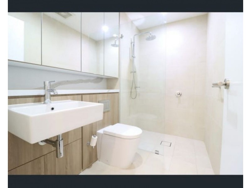 703/7 Maple Tree Rd, Westmead NSW 2145